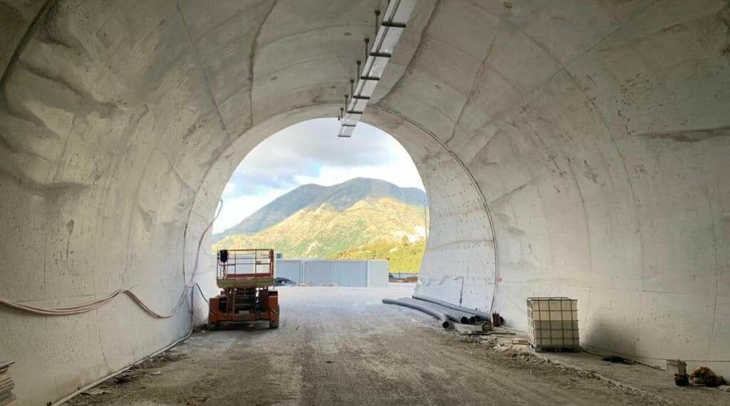 Nga Tuneli i Llogorasë, hekurudha dhe Teatri, 10 projektet më të financuara nga buxheti në 3-mujorin e parë