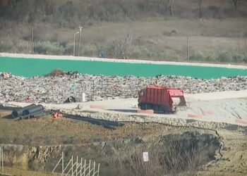 Një “fond kombëtar” për mbetjet, menaxhimi i plehrave, qeveria synon edhe të fitojë para