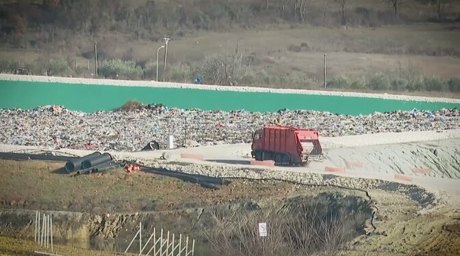 Një “fond kombëtar” për mbetjet, menaxhimi i plehrave, qeveria synon edhe të fitojë para