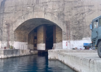 Hapet pas 32 vjetësh porta e tunelit të Porto Palermos. Ja cfarë thotë Rama