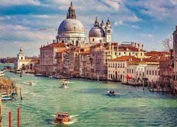 Cili qytet europian ka ndërtesat më të bukura?