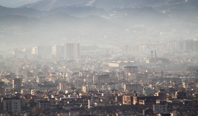 Zbulohen qytetet shqiptare me ajrin më të ndotur