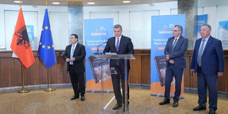 Akademiku i njohur Anastas Angjeli promovon  librin “Institucionet e Bretton Woods dhe Shqipëria