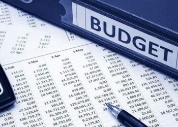 Buxheti 2025/ Investimet publike në nivele rekord, rritja e të ardhurave konservatore