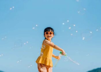 6 sekretet e prindërve që rrisin fëmijë mendërisht të fortë