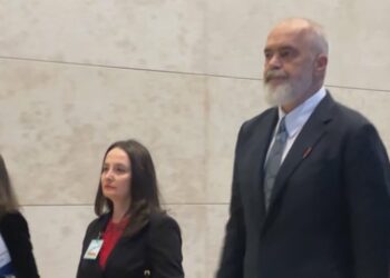 Shqipëria hap kapitujt e negociatave, Rama: U poshtëruam 3 herë nga BE, ditë historike me ndihmën e Putin