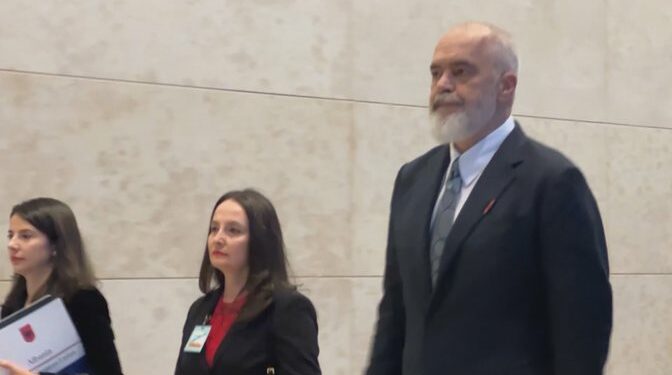 Shqipëria hap kapitujt e negociatave, Rama: U poshtëruam 3 herë nga BE, ditë historike me ndihmën e Putin