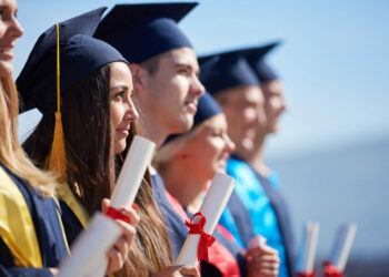 Të sapodiplomuarit vs punonjësit me përvojë