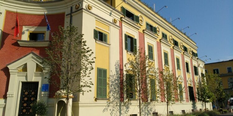 Projekti pilot i Bashkisë së Tiranës/ Tezga të reja, ja sa do të kushtojnë?