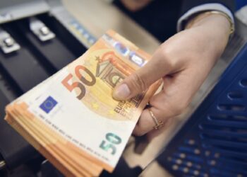 Viti “i artë” i bankave, vetëm nga interesat siguruan 700 milionë euro