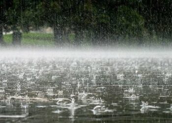 Shqipëria përfshihet sot nga shiu, bora e shtrëngatat. Njoftimi nga Shërbimi Ushtarak