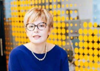 Pensionistët, “Profesori i Ekonomisë” dhe 3 këshilla për këtë të fundit!