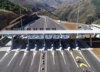 Rrugët me pagesë, por të ndërtuara nga buxheti? Qeveria krijon Entin që do t’i monitorojë