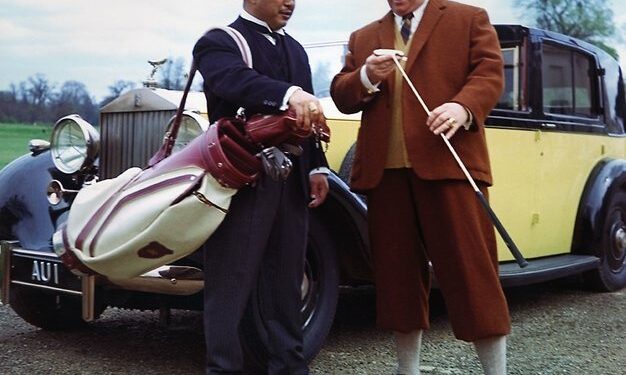 Makina e artë e Rolls-Royce, frymëzuar nga filmi i James Bond