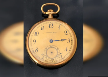 Ora e dhënë heroit të Titanikut shitet për 1.5 milionë funte