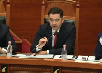 Kushtetuesja shfuqizoi nenin diskriminues, Ministria e Financave: Brenda dhjetorit profesionistët e lirë do të marrin paratë mbrapsht