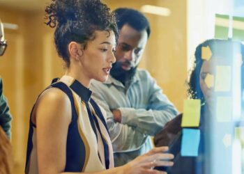 Si të ndikoni te njerëzit dhe të keni sukses në punë