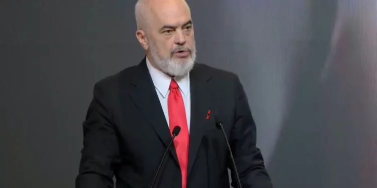 Rama fton shqiptarët e Greqisë të kthehen në atdhe: Ja ku mund të investoni