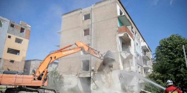 5 vjet nga tërmeti, nga buxheti vijojnë të dalin para për rindërtimin