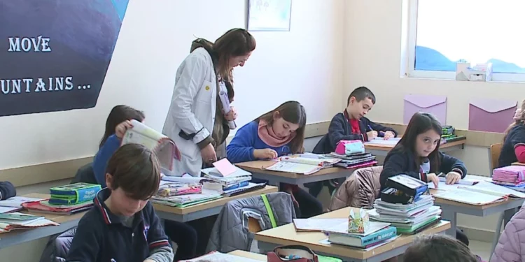 Për Alfabetin pushim, por a ka para për shkollat?