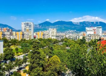 Çfarë “moshe” kanë ndërtesat e kryeqytetit? Ja kur janë ndërtuar gati 90% e tyre