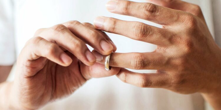 Pse tradhëtojnë njerëzit e famshëm?