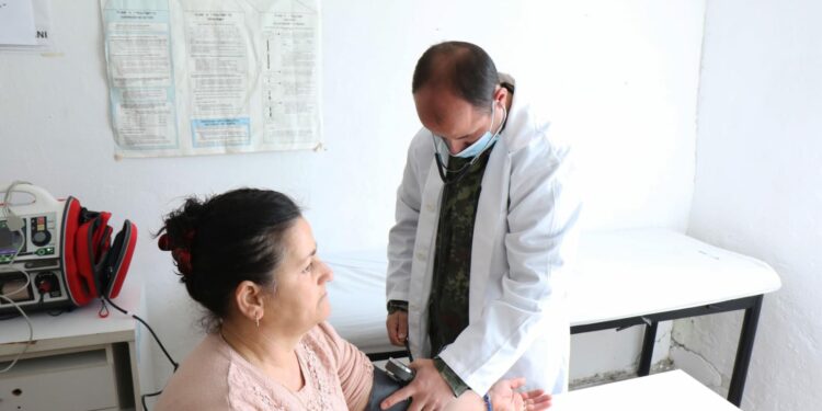 Statistikat e shëndetit/ Cdo person shkoi tre herë tek mjeku vitin e kaluar