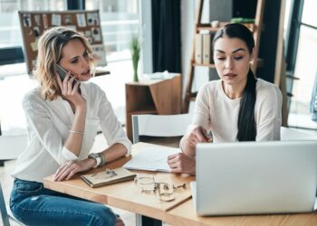 Studimi: Meshkujt pyeten për të ardhmen, femrat për dështimin