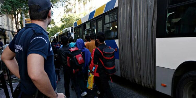 Rreth 3,500 shqiptarë urdhëruan të linin BE-në/ Eurostat: Renditemi ndër vendet e para me kthimet më të larta