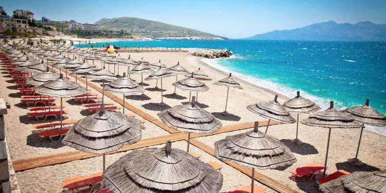 Sezoni veror 2025, hapen aplikimet tek e-Albania për stacione plazhi