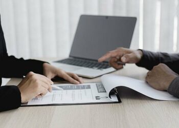 Çfarë punonjësish kërkohen më shumë në Shqipëri? – “Truri” në zhdukje