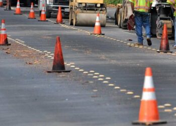 Eliminimi i “pikave të zeza” në rrugët kombëtare, hapet tenderi për rritjen e sigurisë rrugore