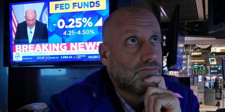 Rënie në bursa pas sinjaleve për ulje më të ngadaltë të normës së interesit