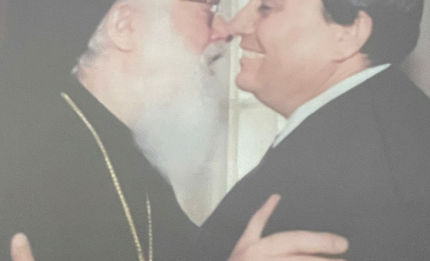 Lamtumirë Kryepeshkop Anastasi – Një jetë në shërbim të Zotit, dijes dhe bashkëjetesës!