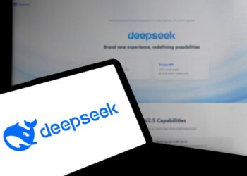 DeepSeek tejkalon ChatGPT me një rritje 50-fish të kërkimeve në Google Trends brenda një jave