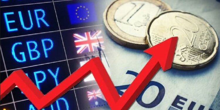 Rritja e beftë e euros në 100 lekë, cfarë po ndodh me kursin e këmbimit?