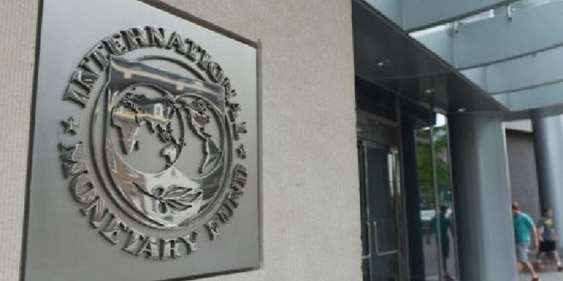 Alarmi i FMN: Shqipëria me të ardhura të ulëta, e sfiduar nga plakja dhe emigracioni