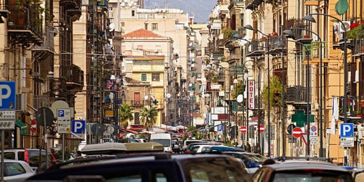 Shqiptarët “dorëzojnë” makinat e vjetra! – Ndikuan automjetet e shumta të ardhura nga Koreja e Jugut