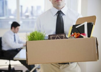 Si të përballoni më lehtë shkarkimin nga puna?