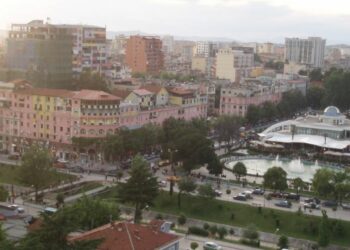 BERZH optimist për Shqipërinë. Parashikon rritje ekonomike 3.7 % këtë vit