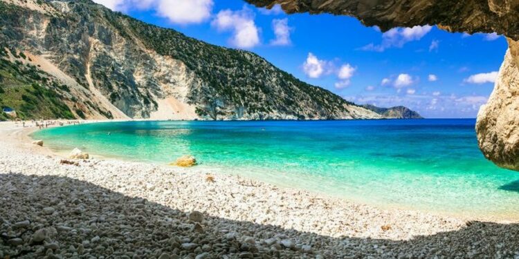 Plazhet më të mira në botë për vitin 2025, sipas Tripadvisor