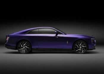 Një bishë luksoze! Rolls-Royce prezanton makinën e re, 370 000 euro për 659 kuaj fuqi