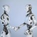 Video tronditëse e dy robotëve që bisedojnë në gjuhën e tyre sekrete — A është kjo një shenjë e “AI-pokalipsit”?