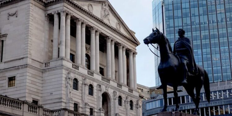 Tërheqje masive të shufrave të arit! Ja me cfarë po përballet depoja e dytë më e madhe e arit në botë