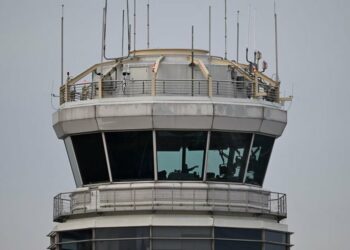 SHBA, pushohen nga puna qindra punonjës të trafikut ajror