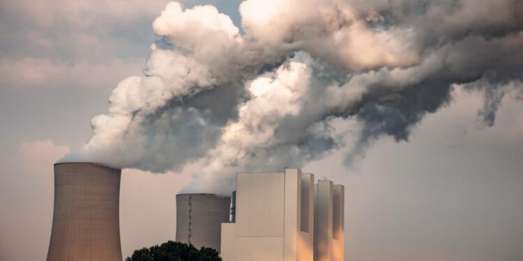 BE “kthen sytë” nga energjia bërthamore – Sa duhet të investojë blloku deri në vitin 2050 për të plotësuar nevojat?