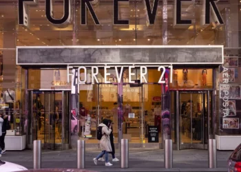 Forever 21 mbyll dyert për herë të dytë në SHBA, fundi i një epoke Fast Fashion