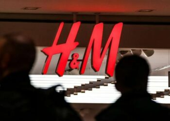 Lamtumirë modele, H&M do të përdor AI për reklamat e saj