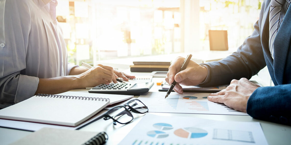 Si të zotëroni paratë tuaja dhe të jetoni të qetë në pension?