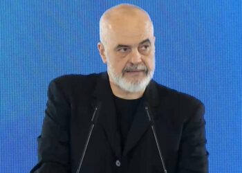 Rama investitorëve të huaj: Blini sot qoftë edhe një gur në Shqipëri, nesër mund të jetë vonë